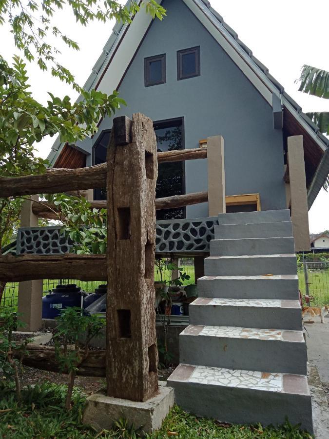 Joglopari Guesthouse Room 2 Bukan Untuk Pasangan Non Pasutri Cepit ภายนอก รูปภาพ